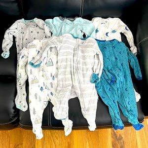 Cloud island 0-3 month sleepers. Set of 6. Great condition!